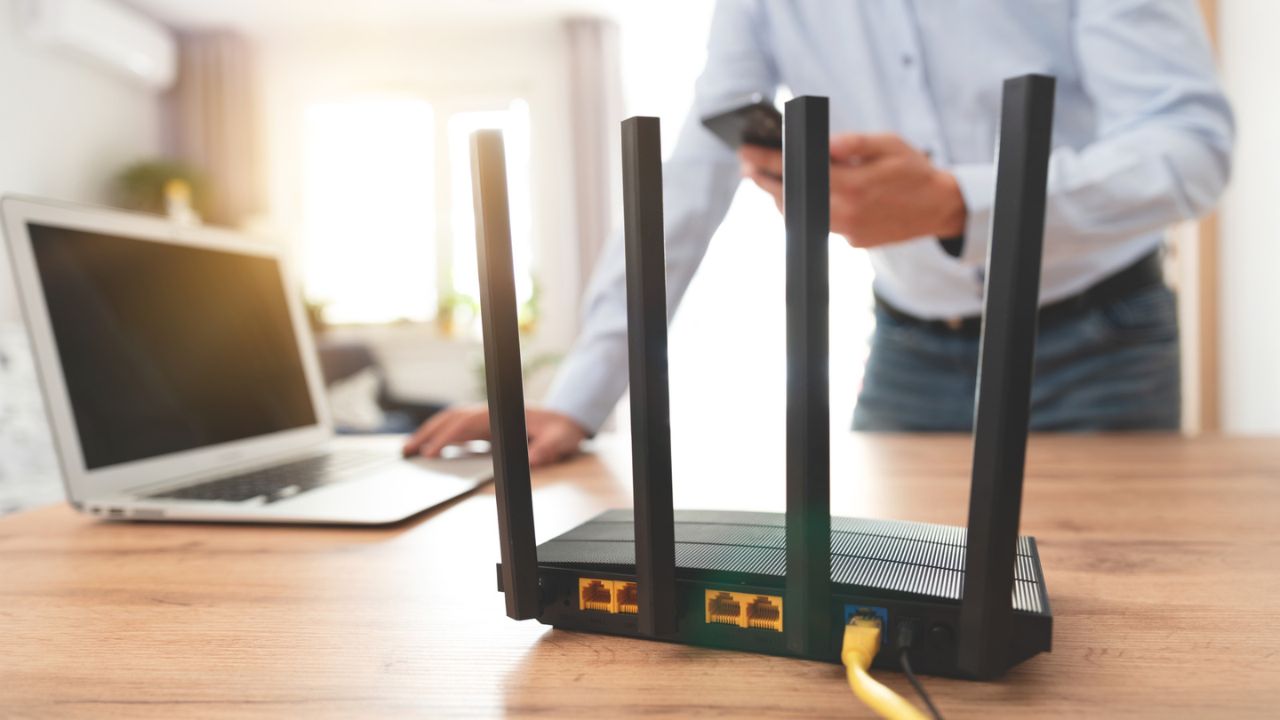 Exploring Different Types of Wi-Fi Antennas and Their Uses