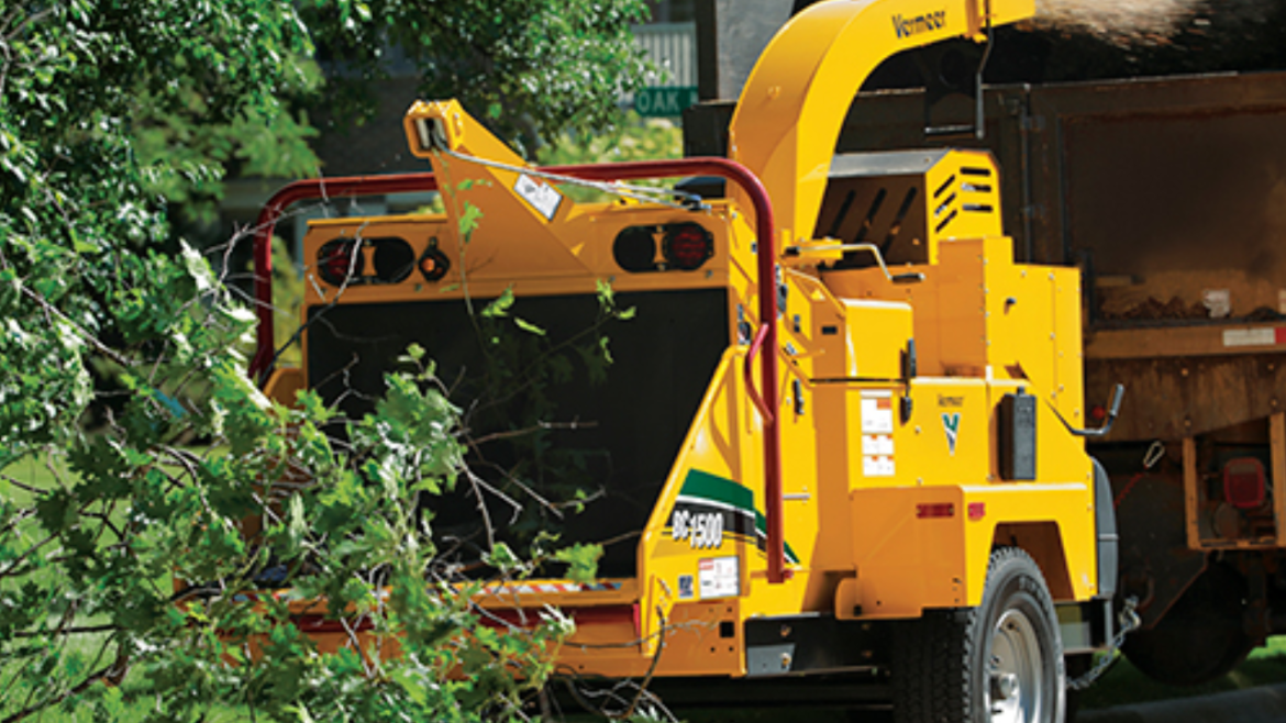 230905-15th-What-Elements-Affect-The-Blades-Of-The-Wood-Chipper