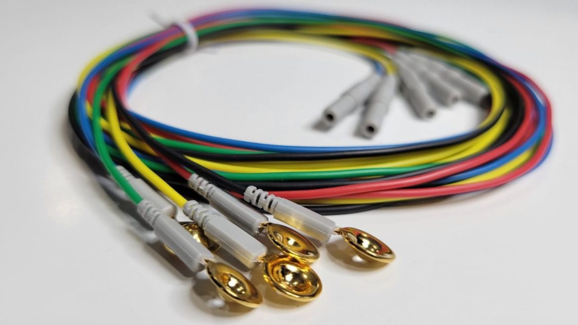 What Are the Key Factors in Selecting the Right EEG Lead Wire Type